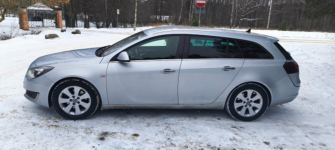 Pārdodu Opel Insignia lieliskā tehniskā un vizuālā stāvoklī. Tam ir uzticams un degvielu taupošs... Rīga - foto 1
