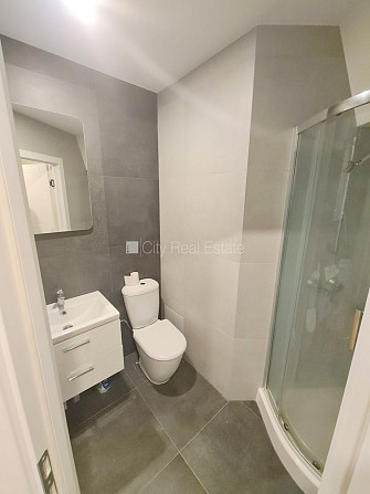 Pagalma ēka, renovēta māja, slēgts pagalms, ieeja no ielas un pagalma, ir lifts, kāpņu telpa Rīga - foto 15