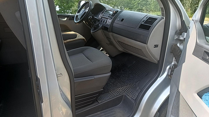 2012. gada Volkswagen Caravelle. Dīzelis, 2.0 TDI 103 KW, 8 sēdvietas, 6 pakāpju manuālā... Rīga - foto 7