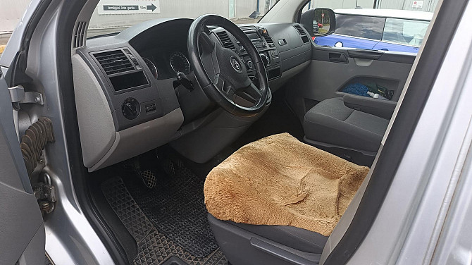 2012. gada Volkswagen Caravelle. Dīzelis, 2.0 TDI 103 KW, 8 sēdvietas, 6 pakāpju manuālā... Rīga - foto 6