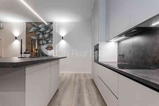 Фасадный дом, реставрированный дом, возможность аренды парковки, подземная Rīga