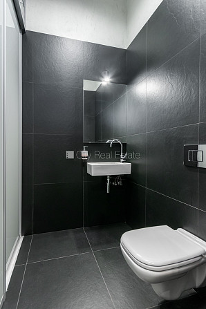 Fasādes māja, restaurēta māja, iespēja nomāt autostāvvietu, pazemes autostāvvieta, Rīga - foto 20