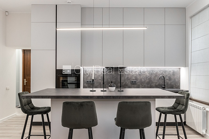 Fasādes māja, restaurēta māja, iespēja nomāt autostāvvietu, pazemes autostāvvieta, Rīga - foto 3