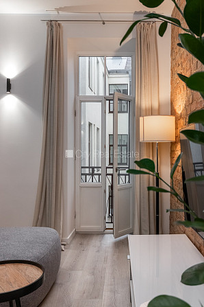 Fasādes māja, restaurēta māja, iespēja nomāt autostāvvietu, pazemes autostāvvieta, Rīga - foto 10