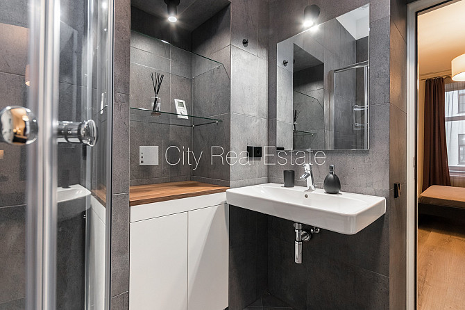 Fasādes māja, restaurēta māja, iespēja nomāt autostāvvietu, pazemes autostāvvieta, Rīga - foto 16