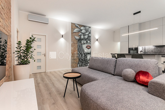 Fasādes māja, restaurēta māja, iespēja nomāt autostāvvietu, pazemes autostāvvieta, Rīga - foto 7