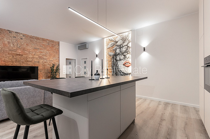 Fasādes māja, restaurēta māja, iespēja nomāt autostāvvietu, pazemes autostāvvieta, Rīga - foto 5