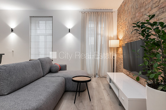 Fasādes māja, restaurēta māja, iespēja nomāt autostāvvietu, pazemes autostāvvieta, Rīga - foto 9