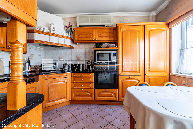 Zeme īpašumā, mainīts Jumta segums, labiekārtots apzaļumots pagalms, iežogota teritorija, Rīga - foto 6