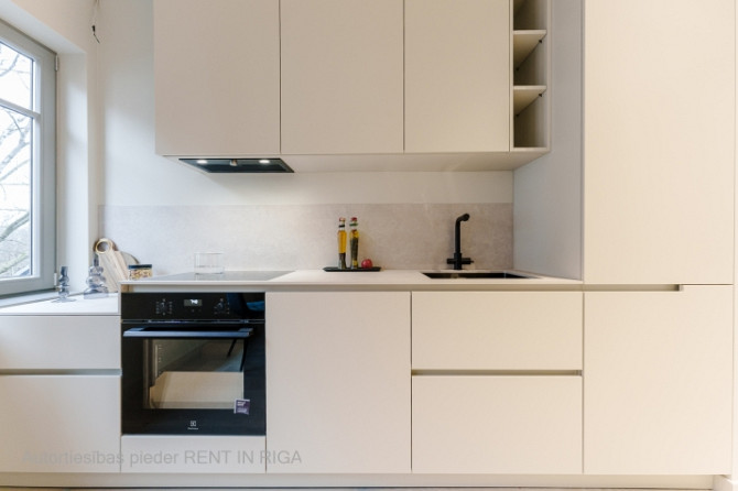 Jauns dzīvoklis ar kvalitatīvu apdari un mēbelēm Āgenskalna centrā.  Māja ar nelielu Rīga - foto 6