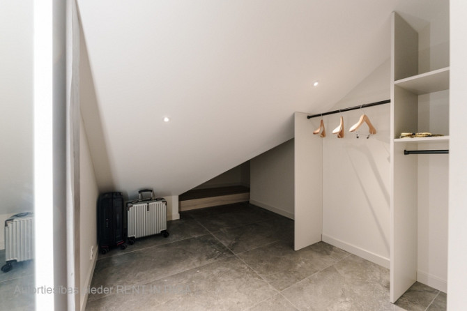 Jauns dzīvoklis ar kvalitatīvu apdari un mēbelēm Āgenskalna centrā.  Māja ar nelielu Rīga - foto 8