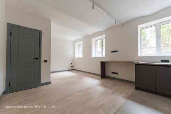 Прекрасная возможность купить квартиру в реновированном проекте в Агенскалнсе. Рига