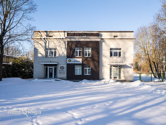 Офис с собственным санузлом в кабинете  Площадь: 22,4 м  Описание помещения: + Рига - изображение 1