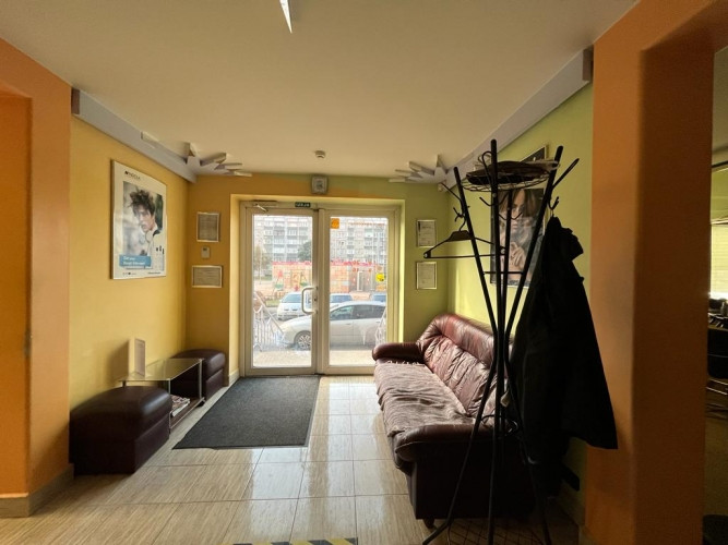 Plašas tirdzniecības telpas ar atsevišķu ieeju un augstu klientu plūsmu  Piedāvājumā Rīga - foto 6