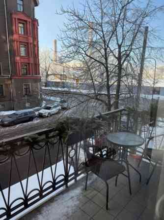 Izīrē gaišu 3 istabu dzīvokli ar balkonu!  Bez mēbelēm!  Izīrē plašu un mājīgu 3 istabu dzīvokli ar  Rīga