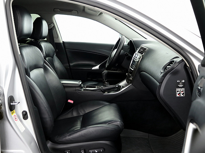 Lexus IS 220 Luxury Facelift 2.2 D-4D 130kW Tallina - foto 6