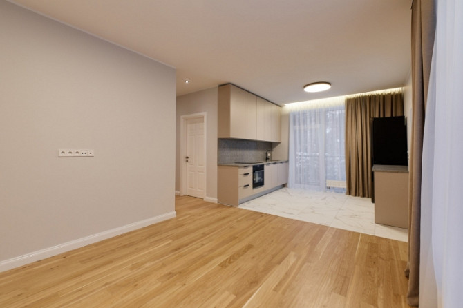 Ekskluzīvs dzīvoklis kluba tipa dzīvojamā kompleksā Jūrmalā, jaunā, kvalitatīvi būvētā Jūrmala - foto 2