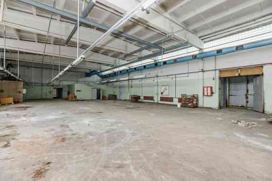 Industriālais parks Ziepniekalnā iznomā telpas bez apkures.  Telpām ir nepieciešams remonts. Ir vair Rīga