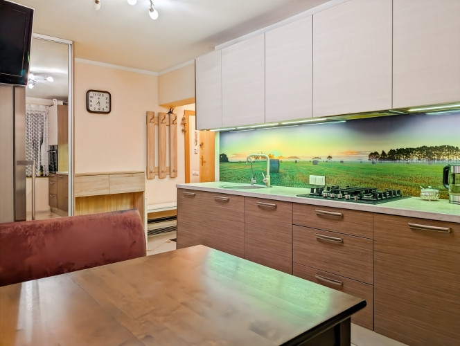 Продаётся просторная и уютная 3-комнатная квартира в самом сердце Плявниеков  В Рига - изображение 2