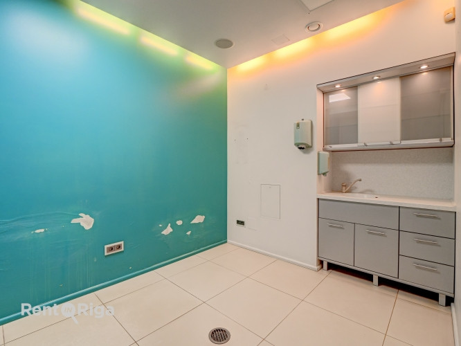 Telpas Jūsu skaistumkopšanas biznesam vai veikalam!  Priekšrocības: +Telpas un aprīkojums Rīga - foto 7