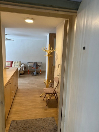 Izīrē gaišu 3 istabu dzīvokli!  Ienākot dzīvoklī ir neliels priekšnams, kuram seko viesistaba, kas a Рига - изображение 9