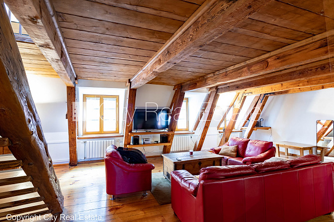 Fasādes māja, renovēta māja, fasāde ar dekoratīvo apmetumu, slēgts pagalms, ieeja no ielas Rīga - foto 7