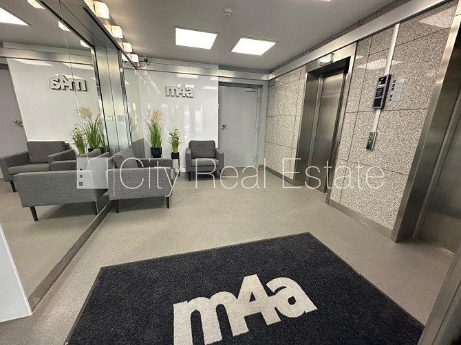 Renovēta māja, fasāde ar dekoratīvo apmetumu, slēgts pagalms, balkons 2 m2, logi vērsti uz Rīga - foto 18