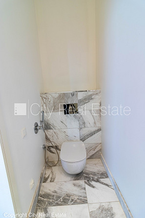 Fasādes māja, renovēta māja, fasāde ar dekoratīvo apmetumu, slēgts pagalms, ieeja no ielas Rīga - foto 11