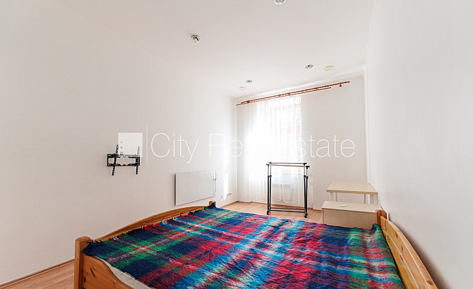 Fasādes māja, renovēta māja, fasāde ar dekoratīvo apmetumu, slēgts pagalms, ieeja no ielas Rīga - foto 19