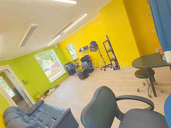 Реновированный дом, закрытый двор, возможность аренды парковки, охраняемая Rīga