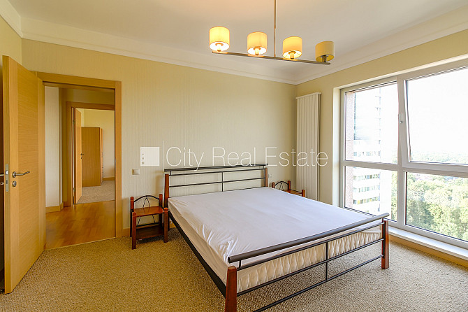 Дом во дворе, закрытый двор, место для машины, изолированные комнаты 3 шт., одна Юрмала - изображение 18