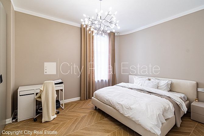 Земля в собственности, фасадный дом, вход с улицы, лифт, лестничная клетка после Рижский район - изображение 4