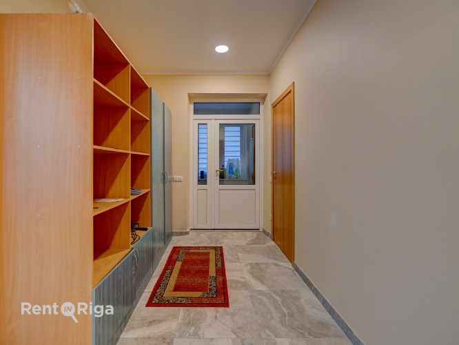 Ilgtermiņa īrei tiek piedāvāta jauna privātmāja Brankās  tikai 6 km attālumā no Jelgavas Jelgava un novads - foto 7