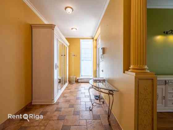 Продается красивый дом в Лиелупе с видом на реку. Тихий, окруженный природой Jūrmala