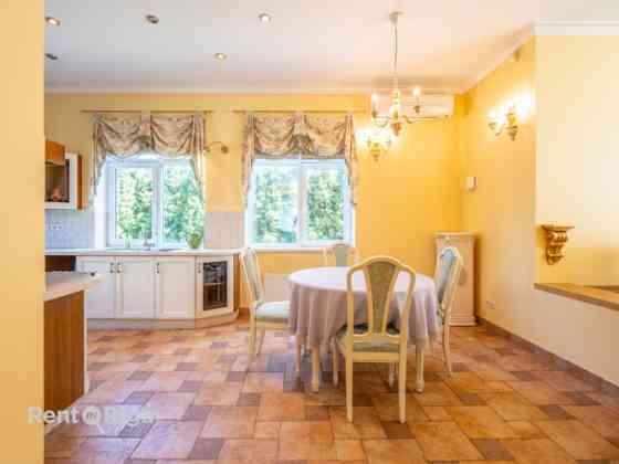 Продается красивый дом в Лиелупе с видом на реку. Тихий, окруженный природой Jūrmala