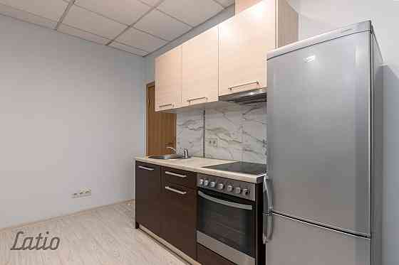 Pārdošanā kompakts 2 istabu dzīvoklis renovētā ēkā Rīgā. Tiek piedāvāts gaišs un funkcionāli plānots Рига