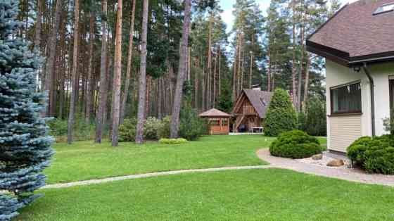 Сдается в аренду светлый, уютный, благоустроенный дом в Дубултосе с камином. Дом Юрмала