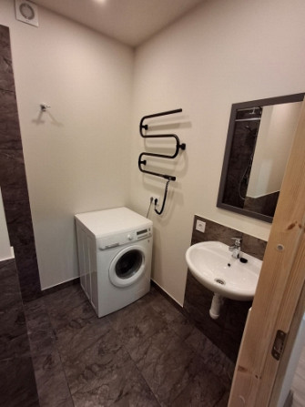 Сдаётся 2комнатная квартира рядом с Зиедондэрзсом!  Здание было полностью Рига - изображение 9