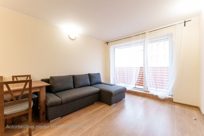Доступна 2-комнатная квартира по выгодной цене на улице Фирса Садовникова, 31. Рига - изображение 1