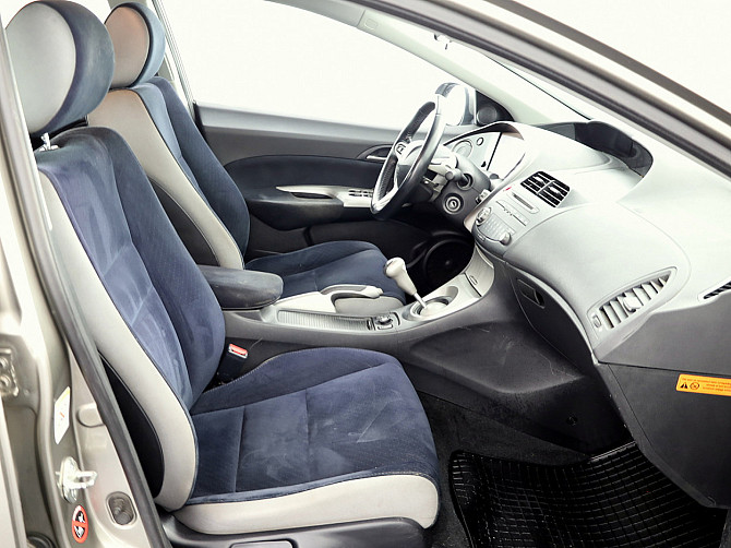 Honda Civic Elegance 1.8 103kW Tallina - foto 6