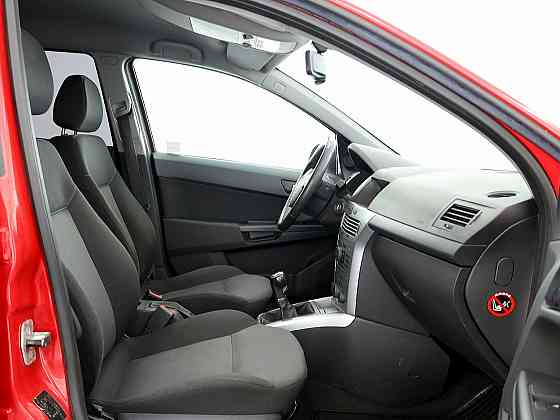 Opel Astra Facelift 1.6 85kW Tallina