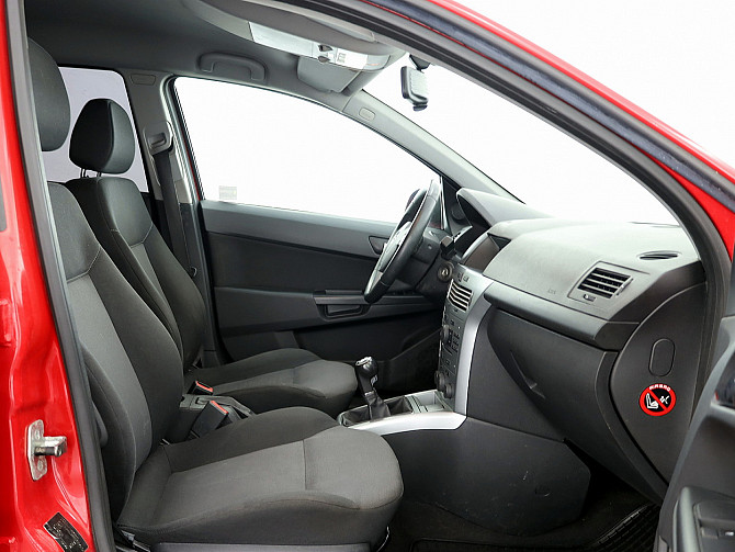 Opel Astra Facelift 1.6 85kW Tallina - foto 6