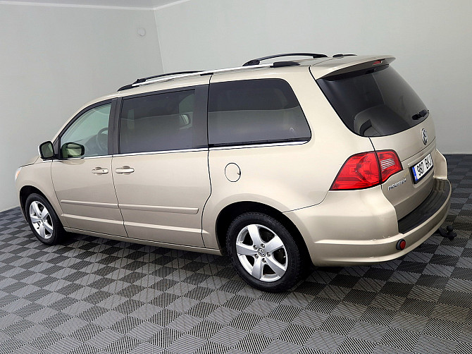 Volkswagen Routan Highline ATM 4.0 189kW Tallina - foto 4