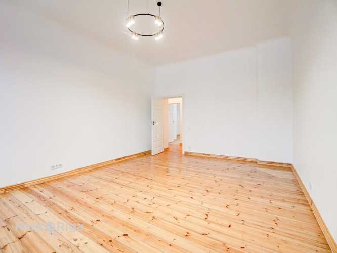 Продаётся элегантная 3-комнатная квартира в престижном и спокойном центральном Рига - изображение 6