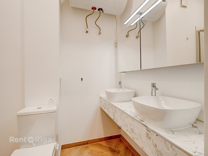 Продаётся элегантная 3-комнатная квартира в престижном и спокойном центральном Рига - изображение 7