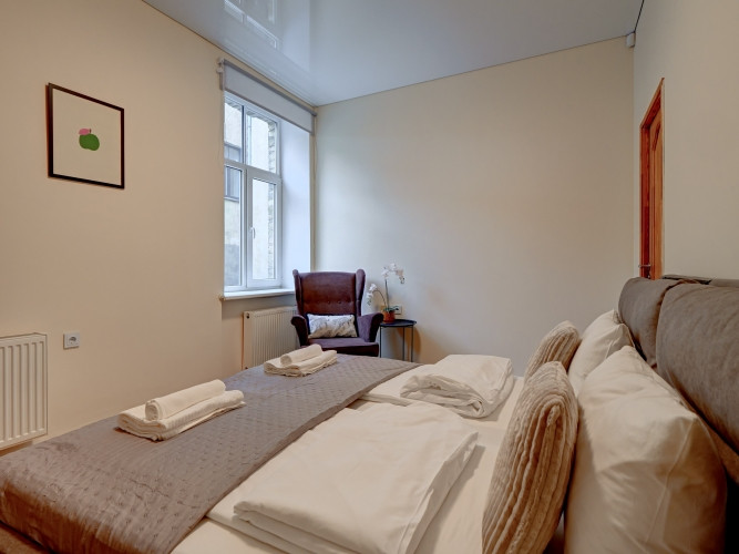 Izīrē gaišu un plašu dzīvokli Merķeļa ielā 8, pašā Rīgas centrā. Dzīvoklī ir divas izolētas guļamist Рига - изображение 7