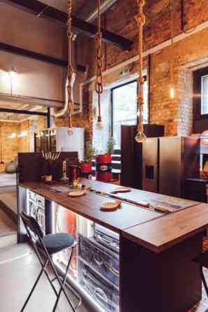 Сдаются оборудованные и полностью меблированные офисные помещения в стиле лофт Рига