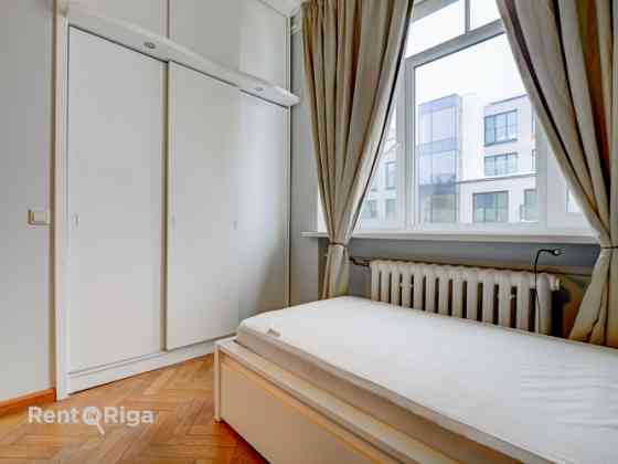 Сдаётся меблированная 3-комнатная квартира в центре Риги.  В квартире недавно был Рига