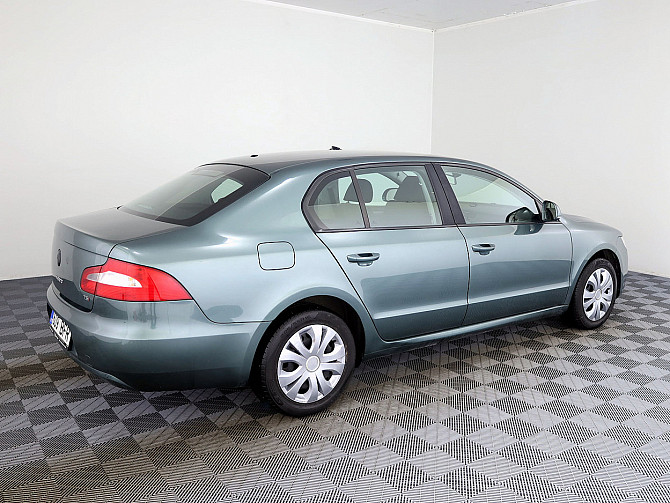 Skoda Superb Comfortline ATM 1.8 118kW Tallina - foto 3