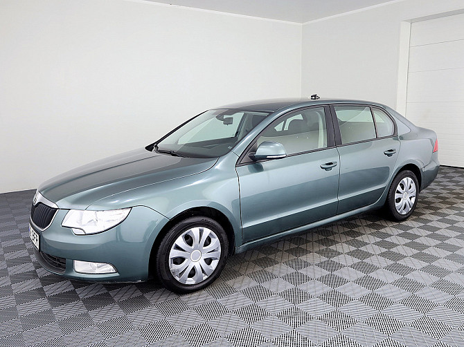 Skoda Superb Comfortline ATM 1.8 118kW Tallina - foto 2